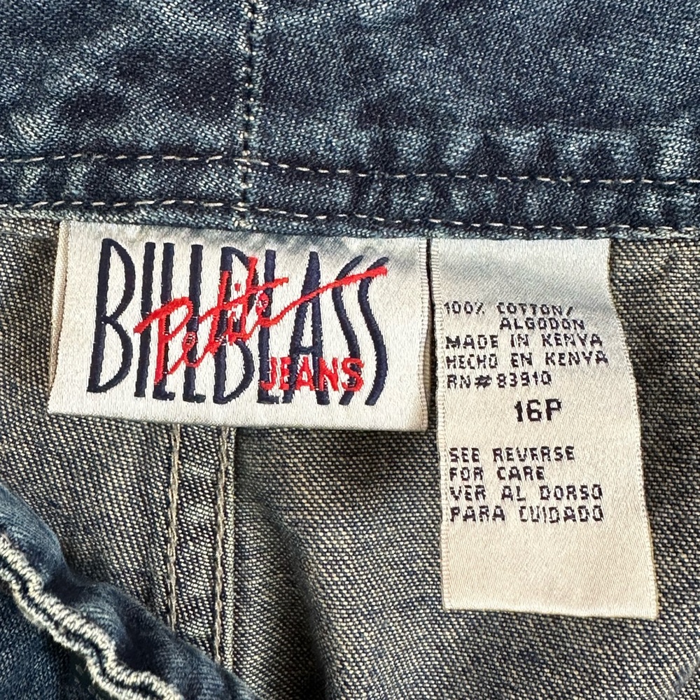 Vintage Women’s Bill Blass Dark Blue Denim Jeans 90’s Y2K wide leg